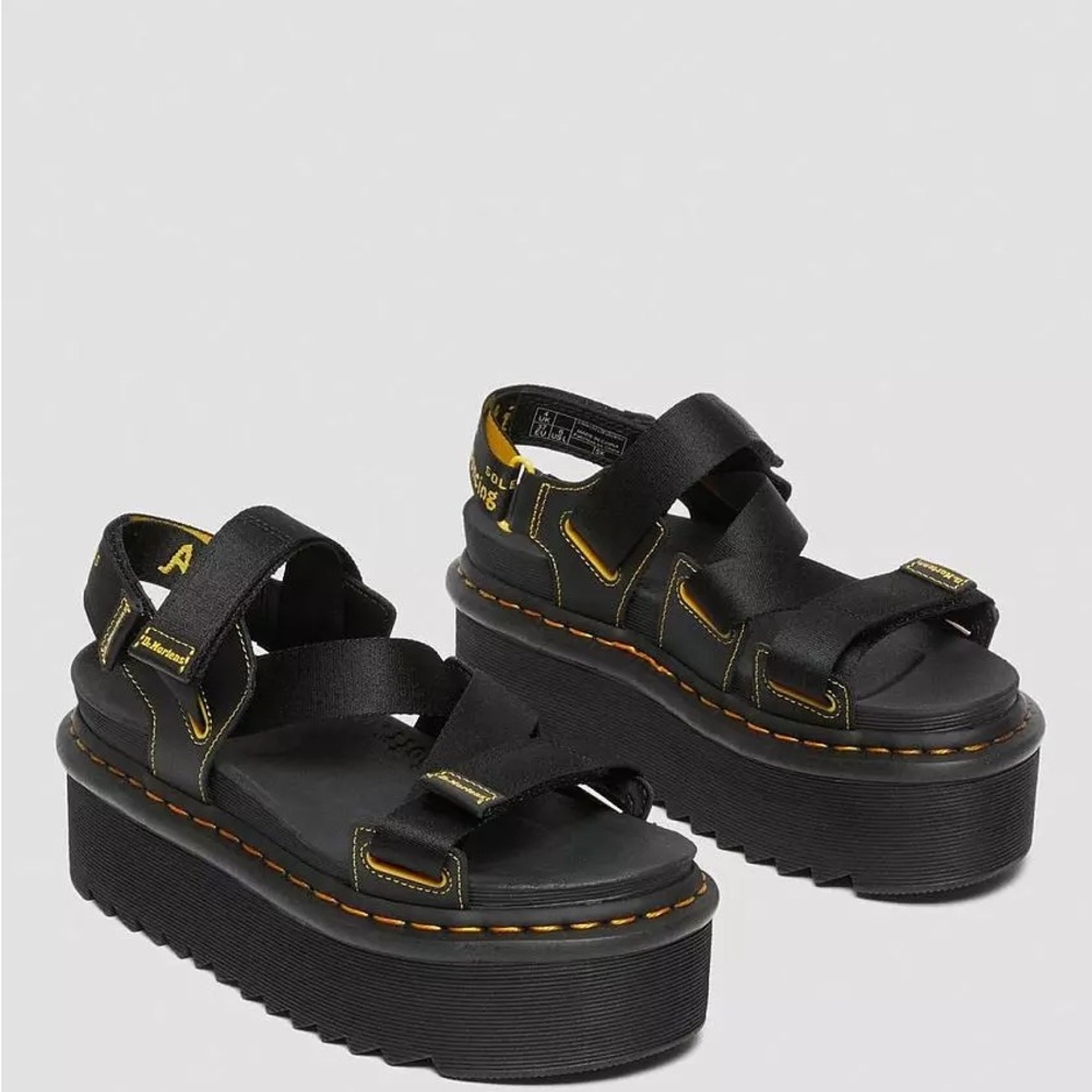 Black Chunky Platform Sandals with Adjustable Straps